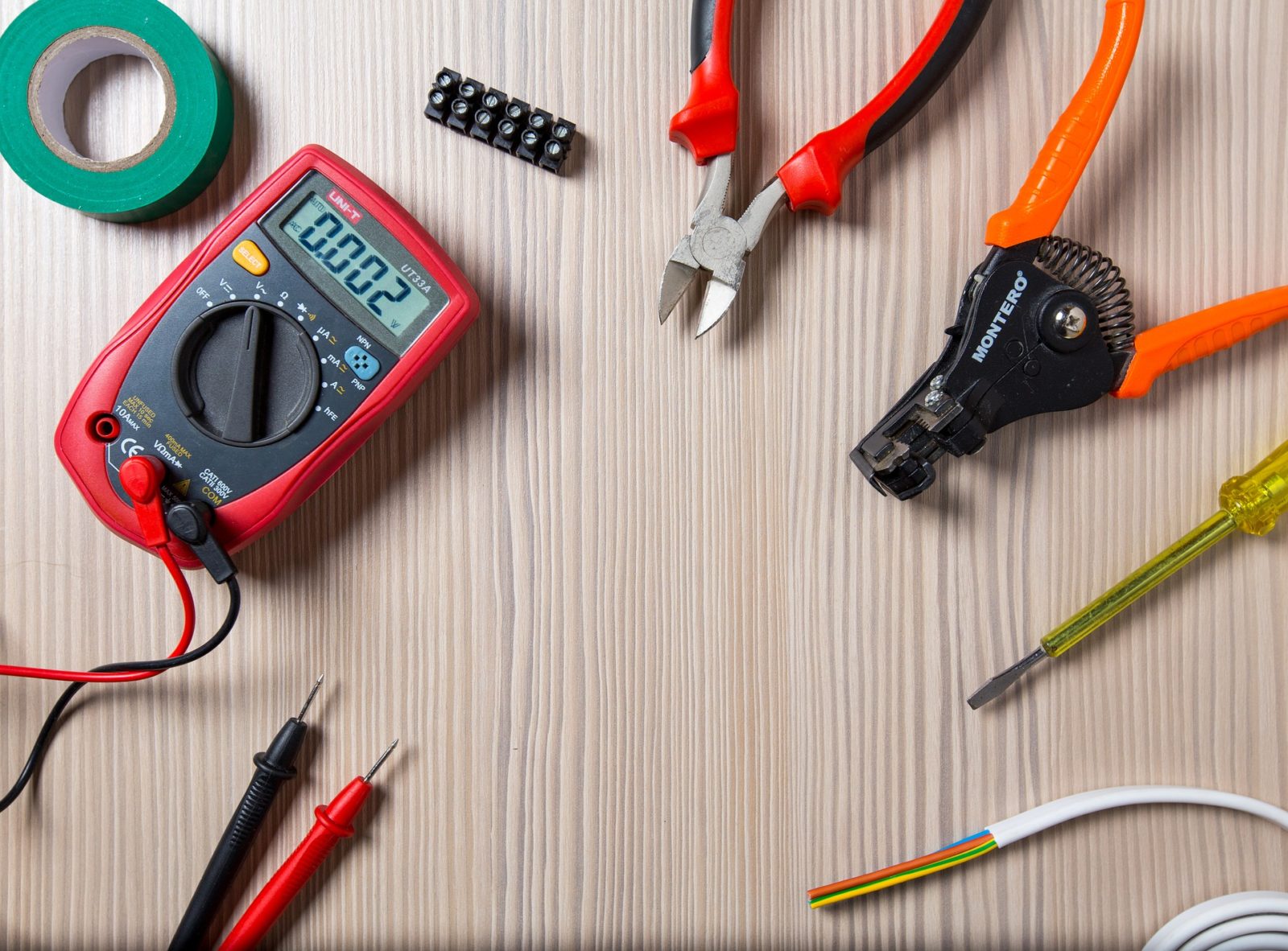 Should You Do Your Own Electrical Work? | Holden Electric